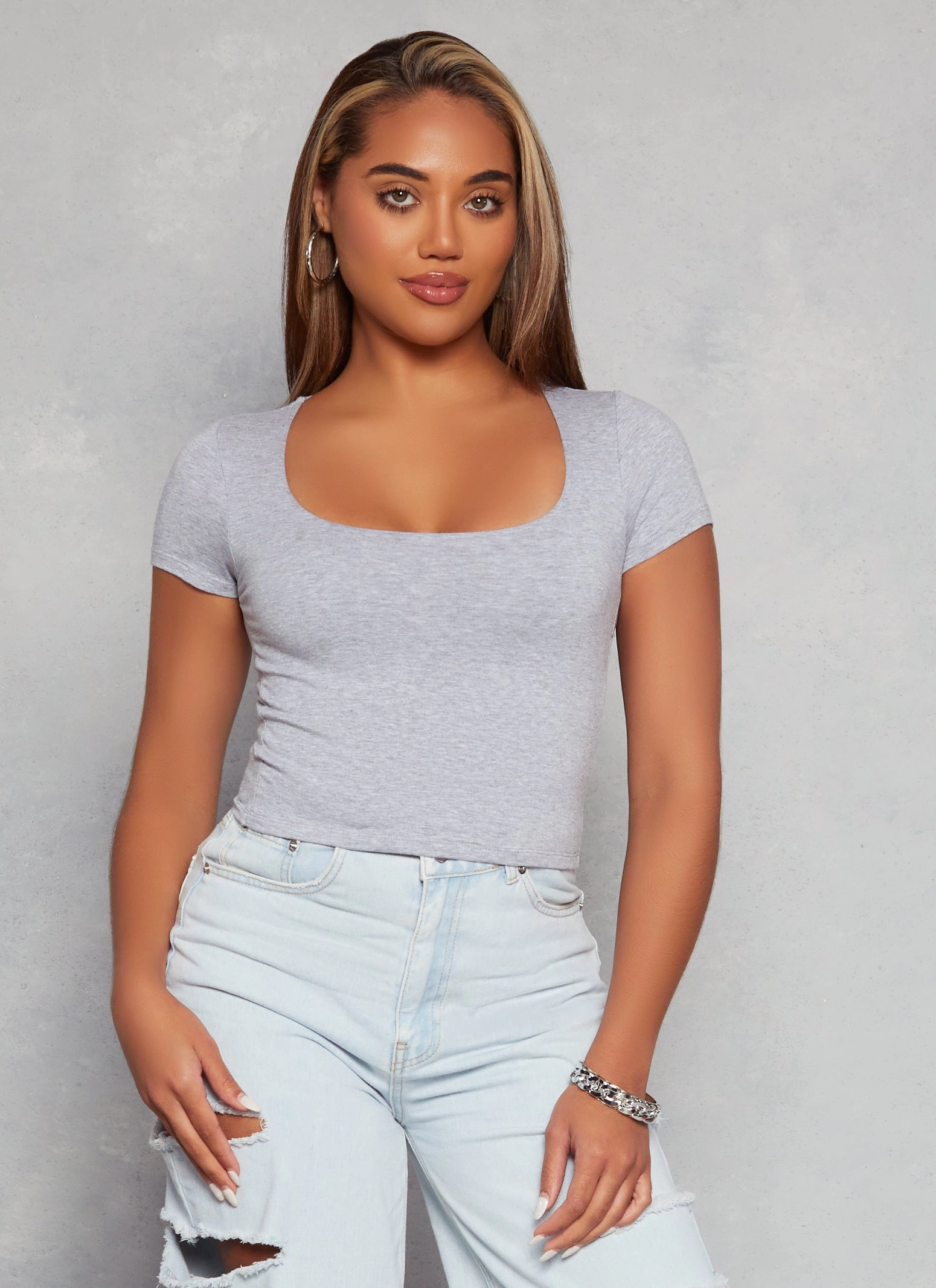 Basic Scoop Neck Cropped Tee
