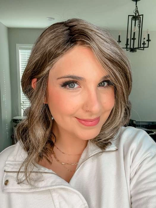 Bella Vida | Petite/Average | Synthetic Lace Front Wig (Hand-Tied)