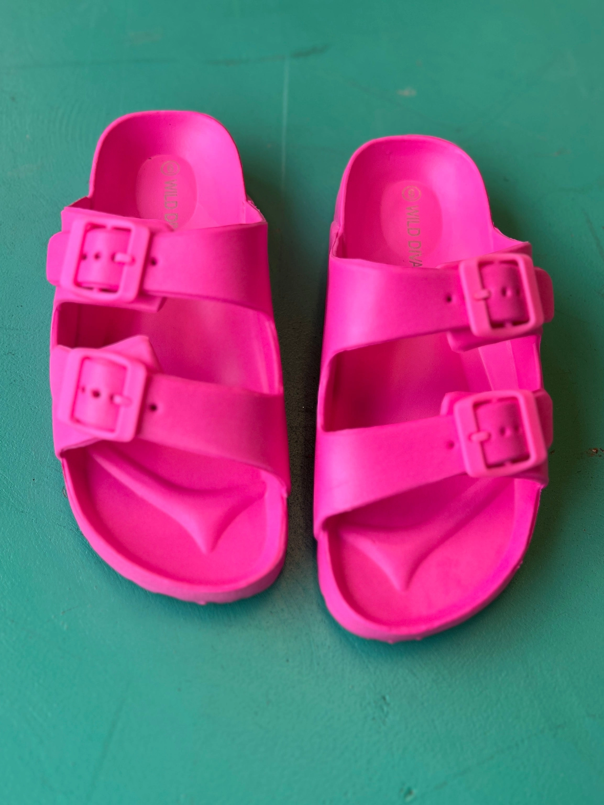 WildDiva Water Proof Slides-2 Colors
